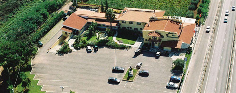La Locanda Del Cavaliere Borgo Montello Exterior photo