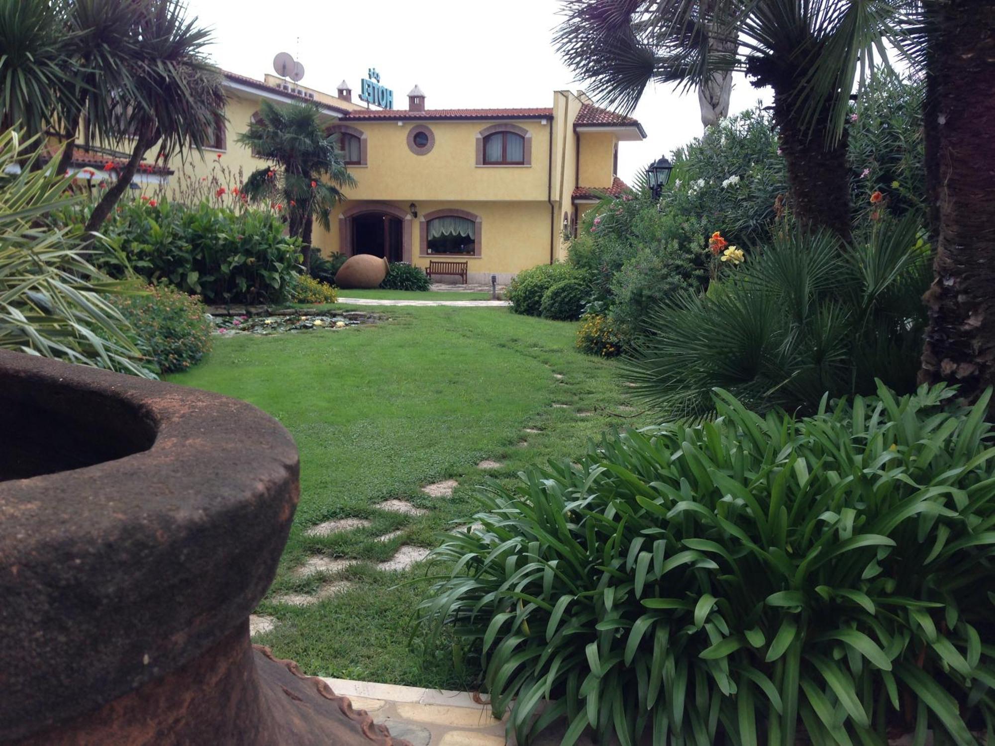 La Locanda Del Cavaliere Borgo Montello Exterior photo